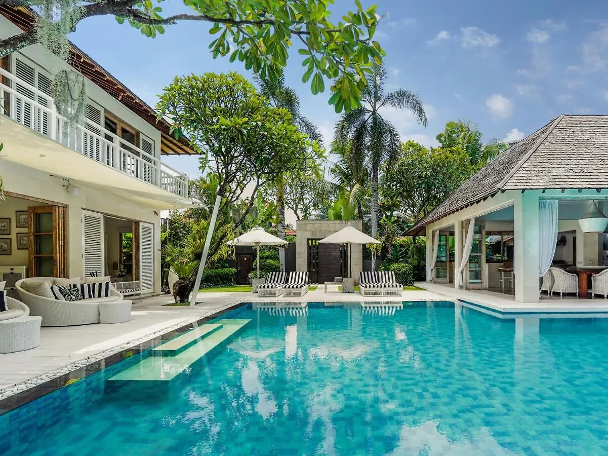 Villa Jajaliluna Seminyak