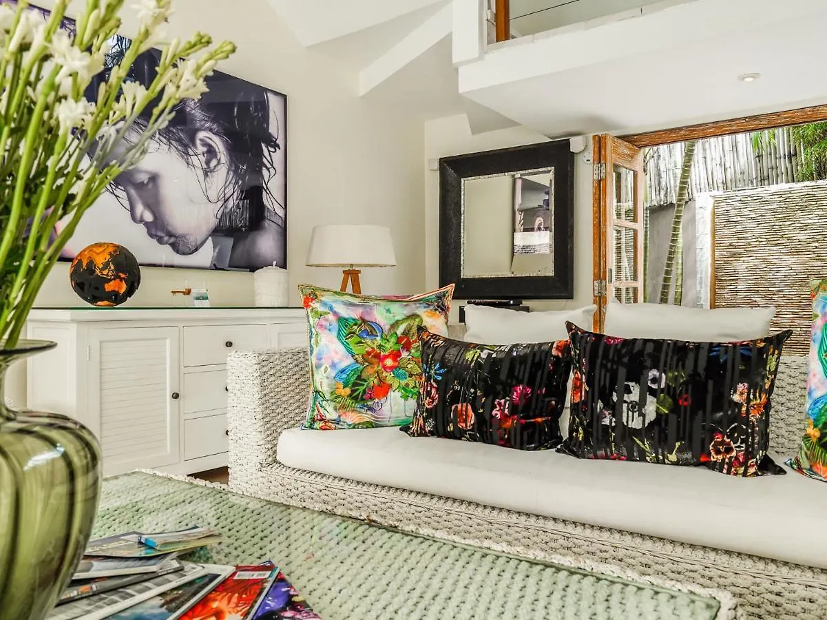 Villa Jajaliluna Seminyak Indonesia