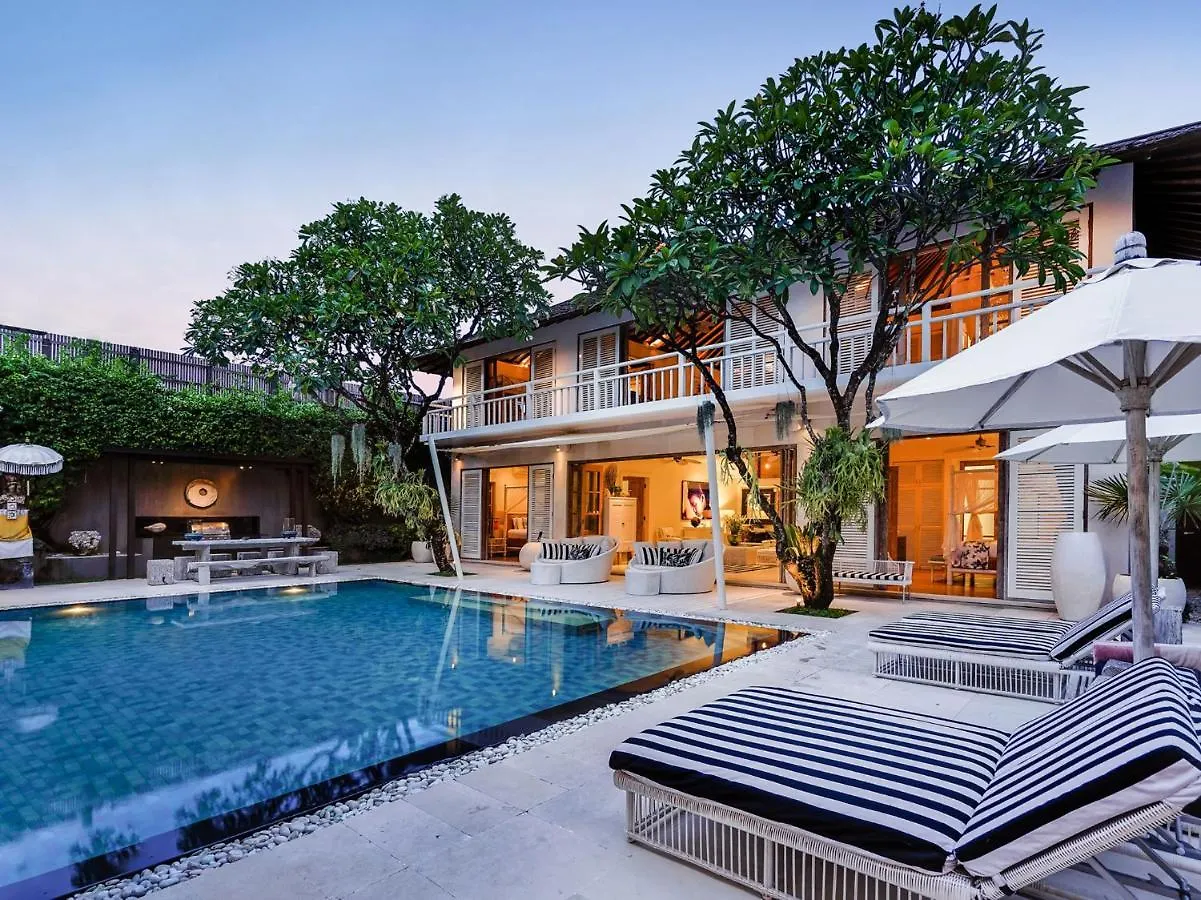 Villa Jajaliluna Seminyak